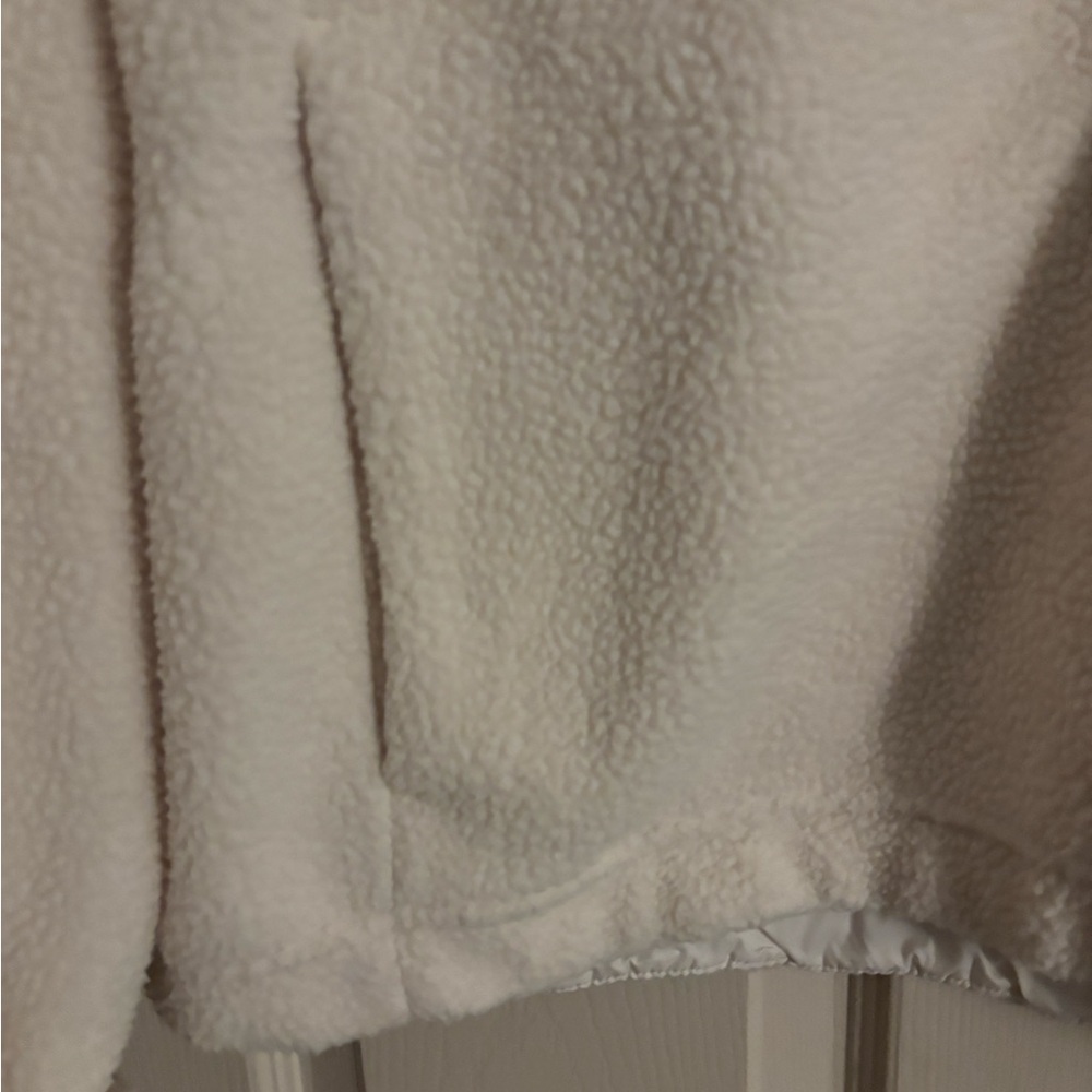Ladies Sherpa top - Picture 3 of 4
